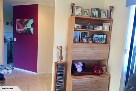 Photo of property in 9 Gendo Avenue, Henderson, Auckland, 0612