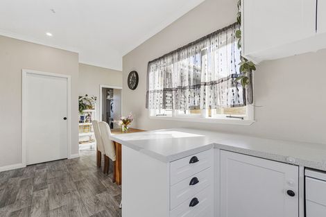 Photo of property in 23 Mcandrew Street, Kihikihi, Te Awamutu, 3800