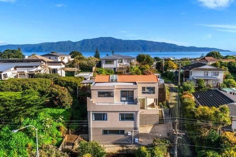 Photo of property in 55a Golf Road, Paraparaumu Beach, Paraparaumu, 5032