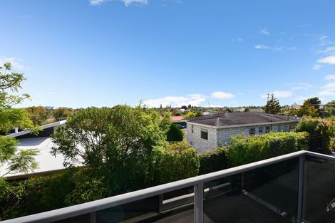 Photo of property in 93 Beerescourt Road, Beerescourt, Hamilton, 3200