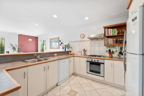 Photo of property in 3 Cashel Place, Torbay, Auckland, 0630