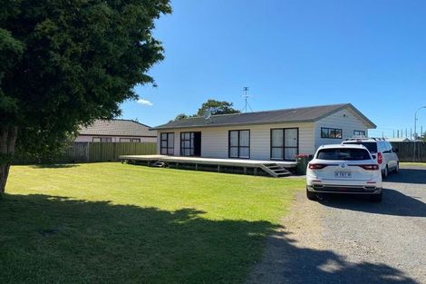 Photo of property in 19 Manuroa Road, Takanini, 2112