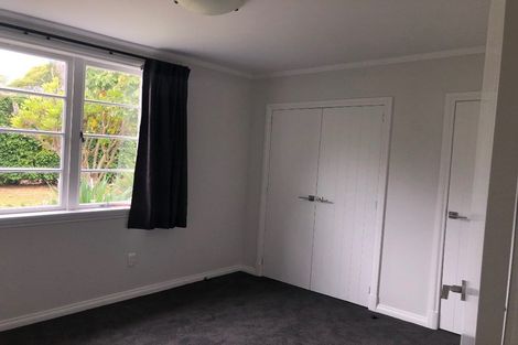 Photo of property in 25 Taupaki Road, Taupaki, Henderson, 0782