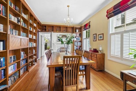 Photo of property in 8 Park Street, Thorndon, Wellington, 6011