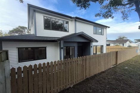 Photo of property in 29a West Harbour Drive, West Harbour, Auckland, 0618