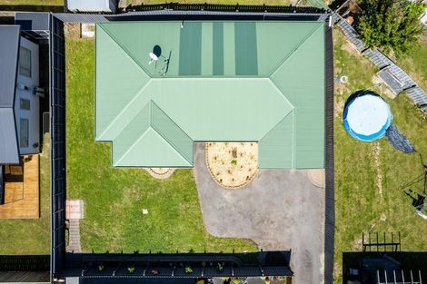 Photo of property in 2/3 Dover Road, Wainuiomata, Lower Hutt, 5014