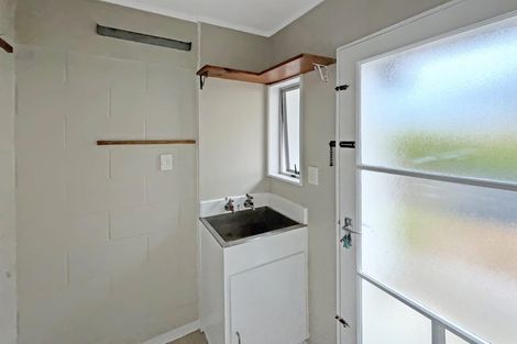 Photo of property in 6/77 West Coast Road, Glen Eden, Auckland, 0602