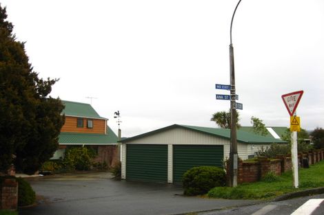Photo of property in 9 Ana Street, Moana, 7872