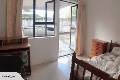 Photo of property in 15a Formby Avenue, Point Chevalier, Auckland, 1022