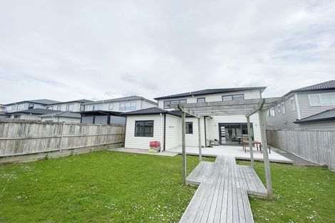 Photo of property in 20 Tinaku Road, Flat Bush, Auckland, 2019