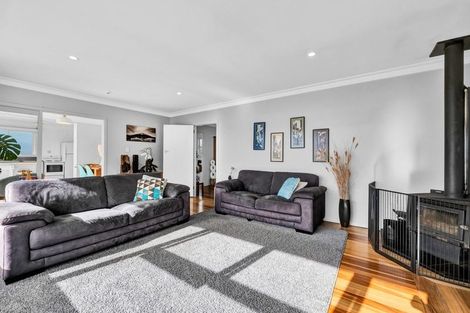 Photo of property in 76 South Road, Blagdon, New Plymouth, 4310