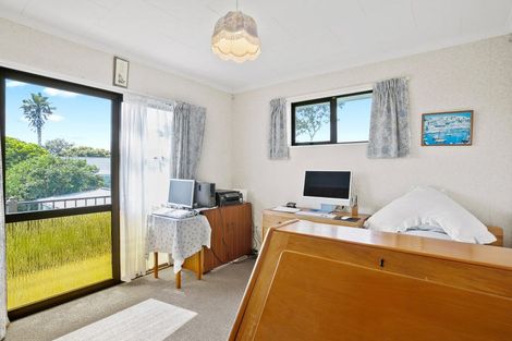 Photo of property in 6a Karina Road, Merrilands, New Plymouth, 4312