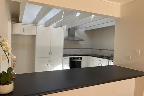 Photo of property in 55 Meadowvale Avenue, Forrest Hill, Auckland, 0620