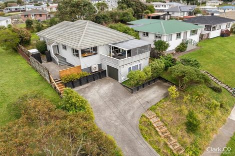 Photo of property in 142 Te Pene Avenue, Titahi Bay, Porirua, 5022