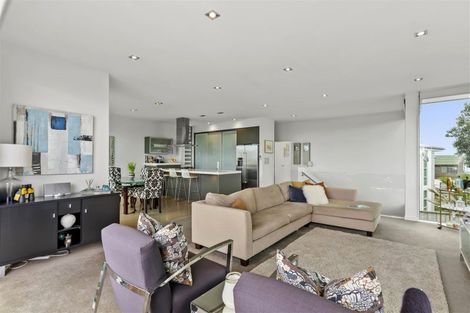 Photo of property in 151a Clovelly Road, Bucklands Beach, Auckland, 2012