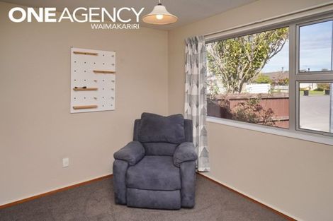 Photo of property in 14 Lacy Gate Place, Woodend, 7610