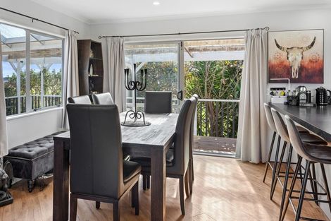 Photo of property in 24 Harakeke Road, Te Horo, Otaki, 5581