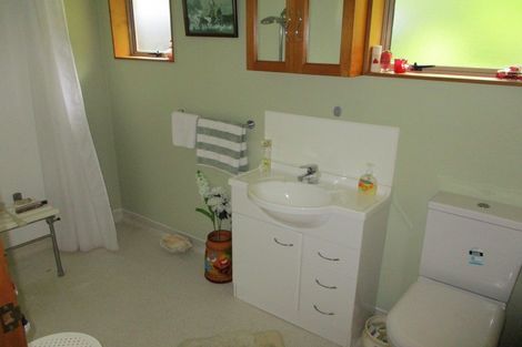 Photo of property in 2 Wilson Crescent, Karoro, Greymouth, 7805