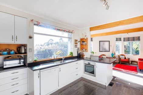 Photo of property in 15 Mountain View Road, Fitzherbert, Palmerston North, 4410