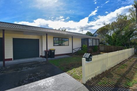 Photo of property in 2b Costley Street, Carterton, 5713