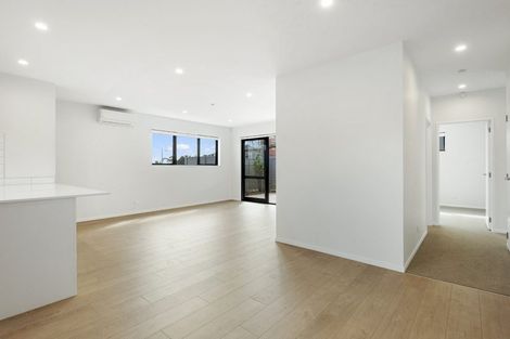 Photo of property in 25 Viridian Avenue, Rosehill, Papakura, 2113