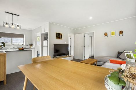 Photo of property in 2/110 Monarch Avenue, Hillcrest, Auckland, 0627