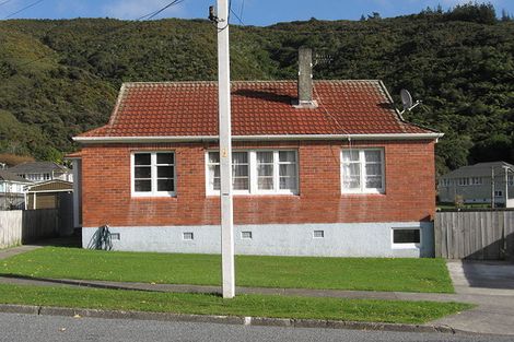 Photo of property in 28 Toomath Street, Naenae, Lower Hutt, 5011