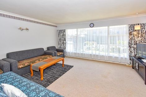 Photo of property in 2/75 Kolmar Road, Papatoetoe, Auckland, 2025