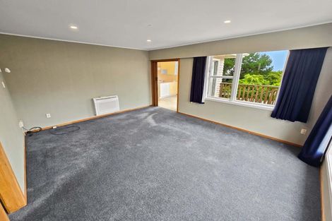 Photo of property in 16 Cypress Drive, Maungaraki, Lower Hutt, 5010