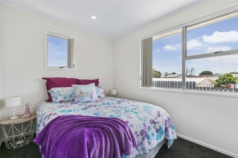 Photo of property in 18 Orly Avenue, Mangere, Auckland, 2022