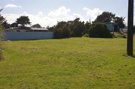 Photo of property in 7 Pariri Street, Hokio Beach, Levin, 5571