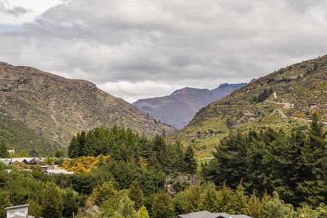 Photo of property in 6 Morning Star Terrace, Arthurs Point, Queenstown, 9371