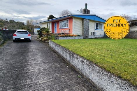 Photo of property in 10 Thames Street, Welbourn, New Plymouth, 4310