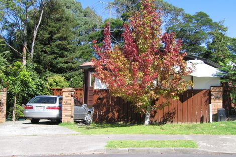 Photo of property in 6 Kirkdale Place, Northcross, Auckland, 0632