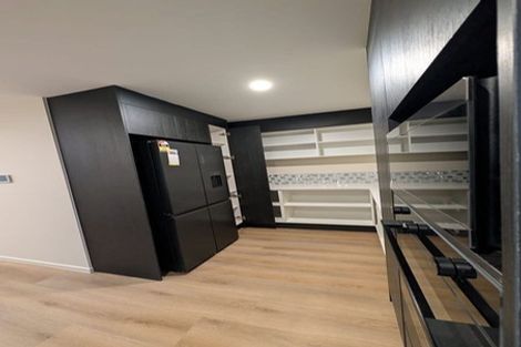 Photo of property in 9/2 Nikau Street, New Lynn, Auckland, 0600