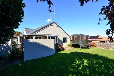 Photo of property in 21 Ayrshire Drive, Grandview Heights, Hamilton, 3200