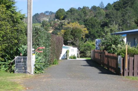 Photo of property in 58 Captain Cook Road, Cooks Beach, Whitianga, 3591