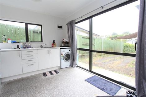 Photo of property in 19 Matipo Crescent, Pukete, Hamilton, 3200