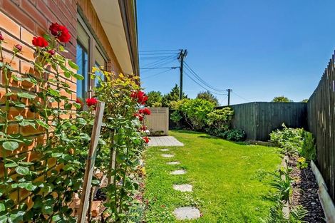 Photo of property in 14 Fulham Street, Islington, Christchurch, 8042