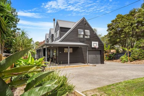 Photo of property in 6 Elliston Crescent, Stanmore Bay, Whangaparaoa, 0932