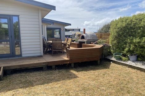 Photo of property in 12a Riverstone Drive, Riverstone Terraces, Upper Hutt, 5018