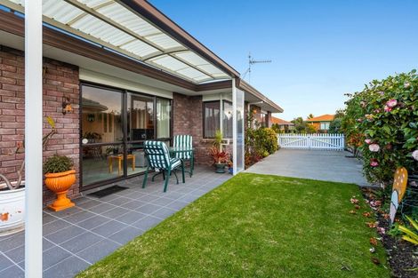 Photo of property in 14 Azalea Dell, Mount Maunganui, 3116