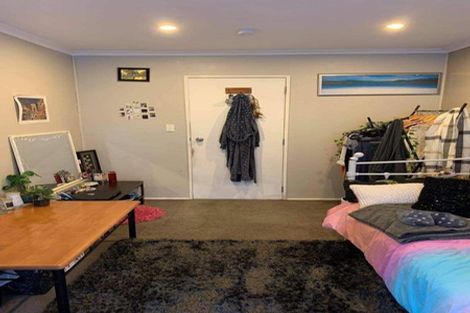 Photo of property in 57 Holmes Drive South, Massey, Auckland, 0614