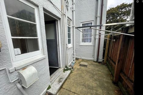 Photo of property in Norton Flats, 1/302 Willis Street, Aro Valley, Wellington, 6011