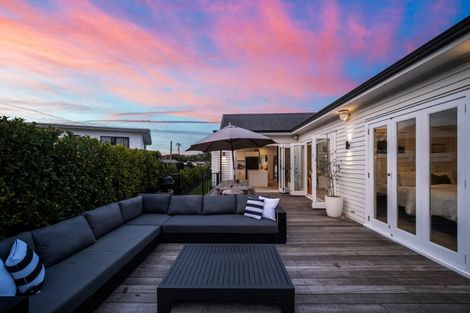 Photo of property in 50 Premier Avenue, Point Chevalier, Auckland, 1022