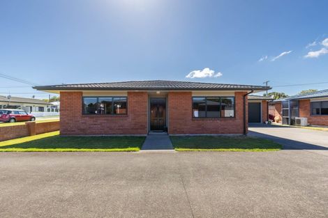 Photo of property in 36 Clemow Road, Fitzroy, New Plymouth, 4312