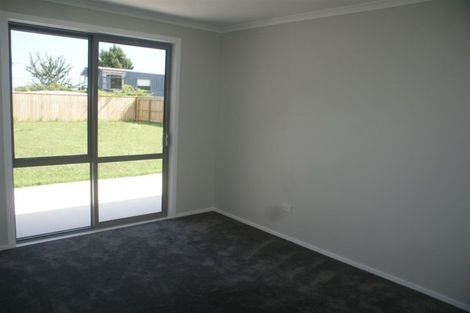 Photo of property in 4 Pohatu Lane, Otaki, 5512