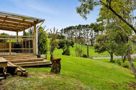 Photo of property in 20 Dudley Road Lower, Inglewood, 4386