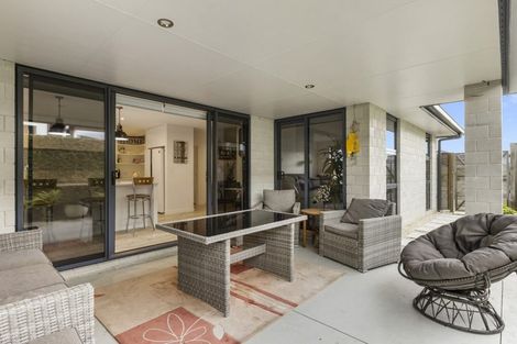 Photo of property in 105 Penetaka Heights, Pyes Pa, Tauranga, 3112