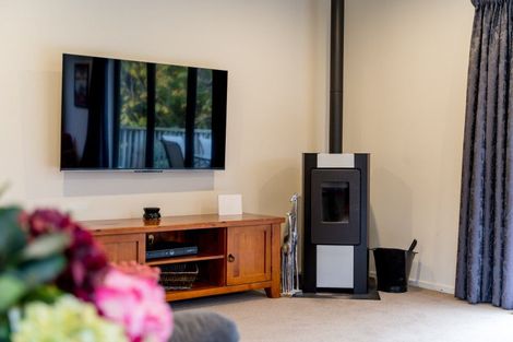 Photo of property in 40 Brighton Road, Green Island, Dunedin, 9018